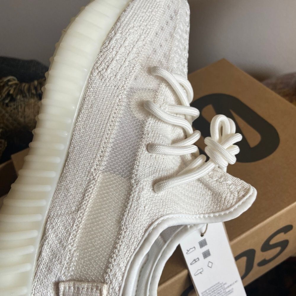 Yeezy Boost 350 - Picture 4 of 7